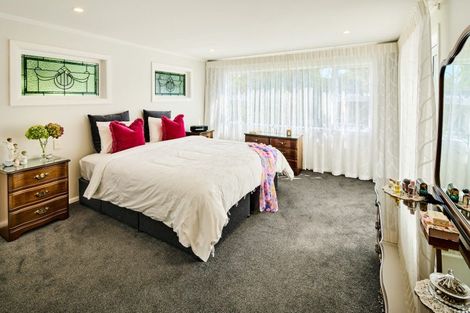 Photo of property in 5 Saint Francis Grove, Waterloo, Lower Hutt, 5011