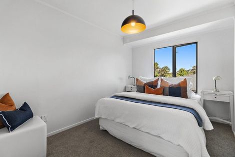 Photo of property in 64 Vintage Drive, Henderson, Auckland, 0612