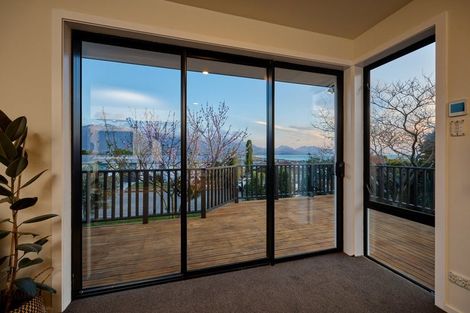 Photo of property in 27 Hastings Street, Kaikoura, 7300