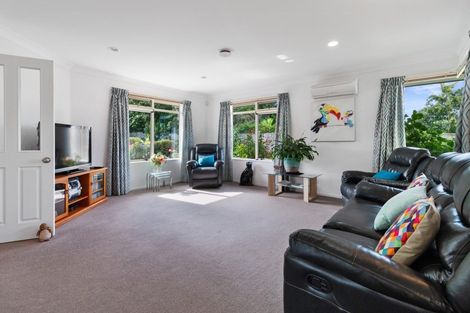 Photo of property in 16 Macmillan Street, Katikati, 3129