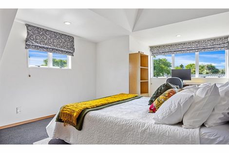 Photo of property in 156 Withells Road, Avonhead, Christchurch, 8042