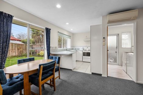 Photo of property in 2/9 Showgate Avenue, Sockburn, Christchurch, 8042