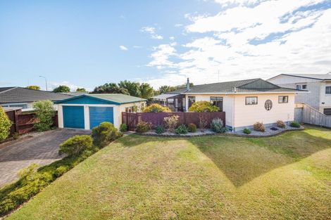 Photo of property in 3 Waltham Court, Cloverlea, Palmerston North, 4412