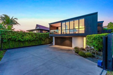 Photo of property in 1/517 Beach Road, Murrays Bay, Auckland, 0630