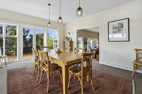 Photo of property in 53 Seaview Road, Paremata, Porirua, 5024