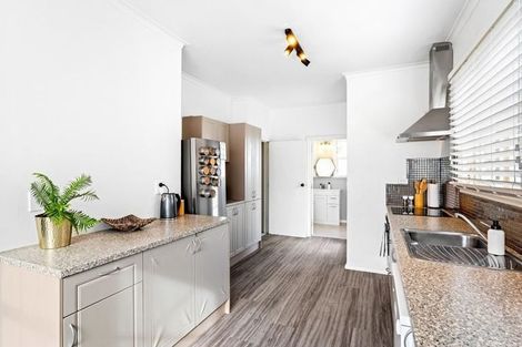 Photo of property in 5 Rumgay Street, Fairfield, Lower Hutt, 5011