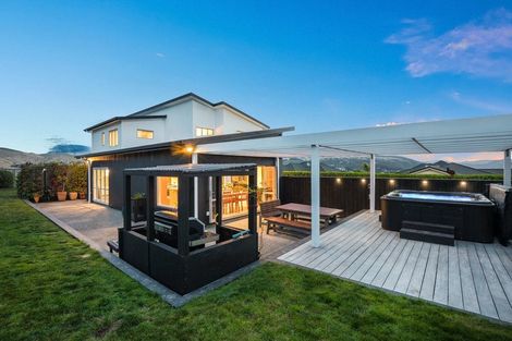 Photo of property in 11 Nelson Avenue, Aotea, Porirua, 5024