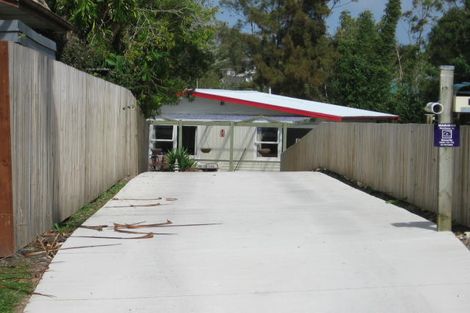 Photo of property in 12 Karo Place, Glendene, Auckland, 0602