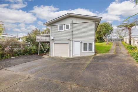 Photo of property in 594 Glenfield Road, Bayview, Auckland, 0629