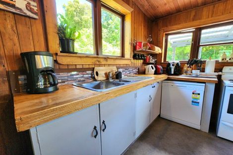 Photo of property in 28 Ross Street, Dunollie, Runanga, 7803