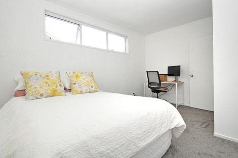 Photo of property in 7a Eagle Place, Red Beach, 0932