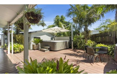 Photo of property in 2/6 Kimdale Place, Totara Heights, Auckland, 2105