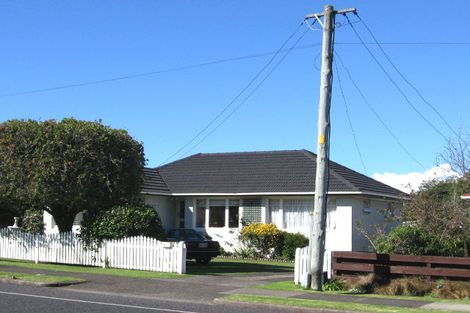 Photo of property in 83 Hutchinsons Road, Bucklands Beach, Auckland, 2014