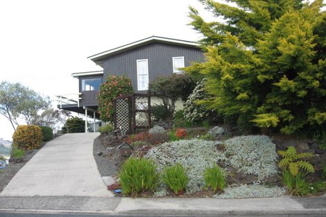 Photo of property in 9 Pine Grove, Tairua, 3508