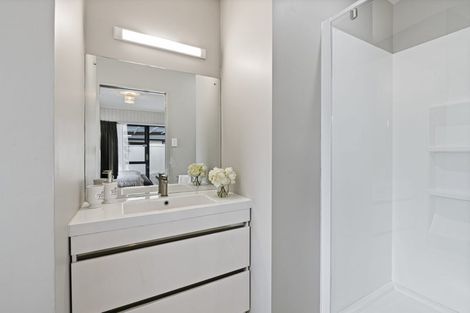 Photo of property in 15a Edward Avenue, Orewa, 0931