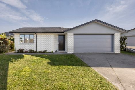 Photo of property in Waterview Estate, 89/4 Greystone Place, Omokoroa, 3114