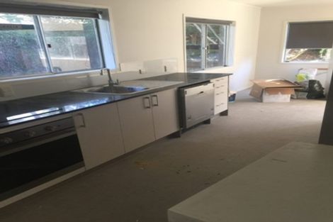 Photo of property in 43 Camrose Place, Glenfield, Auckland, 0629