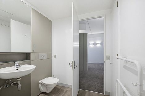 Photo of property in Gerondis Bldg Apartments, 201/60 Willis Street, Wellington Central, Wellington, 6011