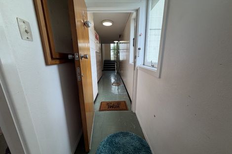 Photo of property in Churchill Flats, 213 The Terrace, Wellington Central, Wellington, 6011