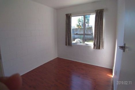 Photo of property in 1/12 Bond Crescent, Forrest Hill, Auckland, 0620