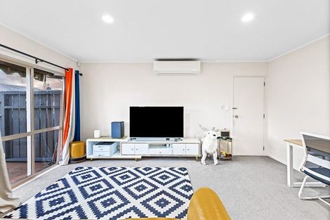 Photo of property in 19a Pomaria Road, Henderson, Auckland, 0610