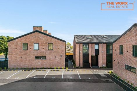 Photo of property in 1/17 Matapouri Road, Mangere Bridge, Auckland, 2022