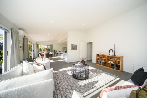 Photo of property in 41 Karina Terrace, Roslyn, Palmerston North, 4414