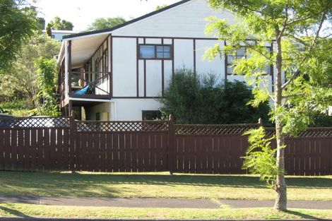 Photo of property in 1/31 Topliss Drive, Northcross, Auckland, 0632