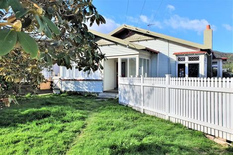 Photo of property in 14 Norton Park Avenue, Fairfield, Lower Hutt, 5011