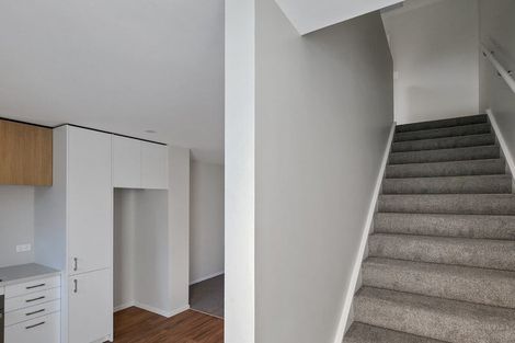Photo of property in 2/130 Cambridge Terrace, Fairfield, Lower Hutt, 5011