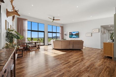 Photo of property in 206 Baker Road, Berwick Forest, Outram, 9073