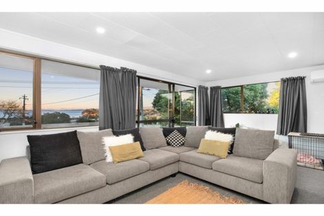 Photo of property in 12 Kauri Road, Stanmore Bay, Whangaparaoa, 0932