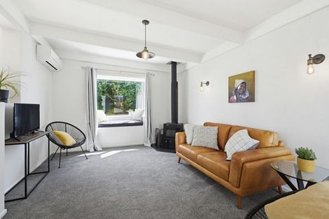 Photo of property in 1 Te Kupe Road, Paraparaumu Beach, Paraparaumu, 5032