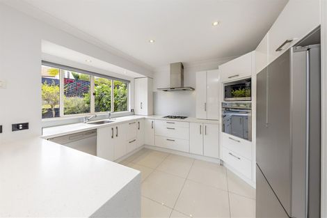 Photo of property in 14 Brooke Ridge Rise, East Tamaki Heights, Auckland, 2016