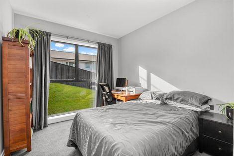 Photo of property in 27 Stratford Drive, Mount Pisa, Cromwell, 9383