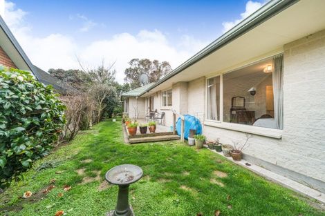 Photo of property in 14 Scandia Court, Hokowhitu, Palmerston North, 4410