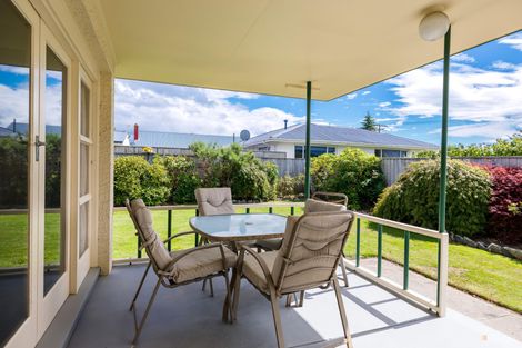 Photo of property in 30 Hughes Street, Waimate, 7924