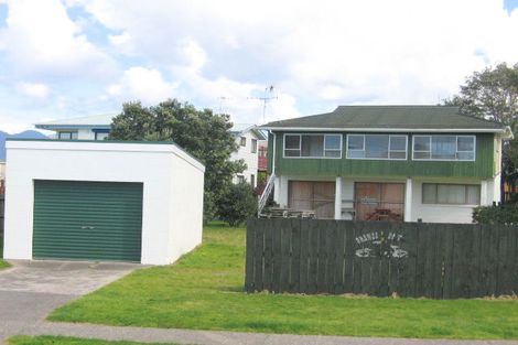 Photo of property in 325 Rangi Avenue, Whangamata, 3620