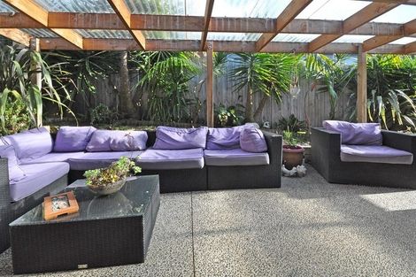 Photo of property in 24 Driftwood Drive, Red Beach, 0932