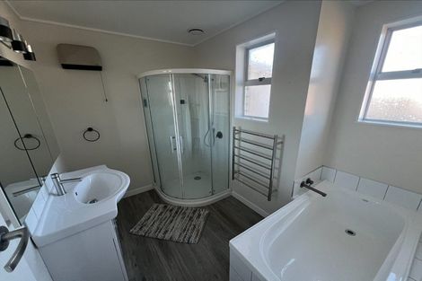 Photo of property in 133 Muhunoa Road East, Ohau, Levin, 5570