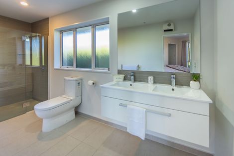 Photo of property in 18 Mcdermott Place, Halswell, Christchurch, 8025