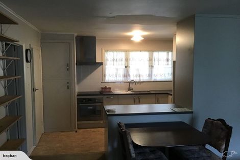 Photo of property in 1/2 Bowling Avenue, Epsom, Auckland, 1023