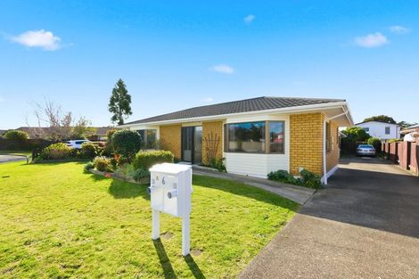 Photo of property in 6a Compton Place, Mount Maunganui, 3116