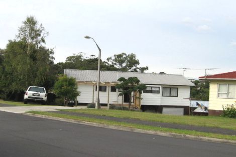 Photo of property in 23 Elizabeth Drive, West Harbour, Auckland, 0618