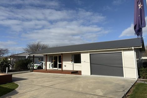 Photo of property in 26 Kent Street, Riversdale, 9776