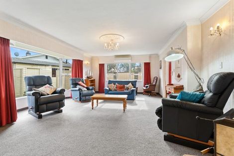 Photo of property in 65 Park Road, Carterton, 5713