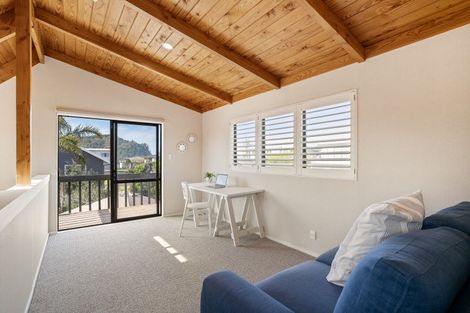 Photo of property in 202 Beverley Terrace, Whangamata, 3620