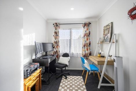 Photo of property in 9 Judena Place, Pukete, Hamilton, 3200