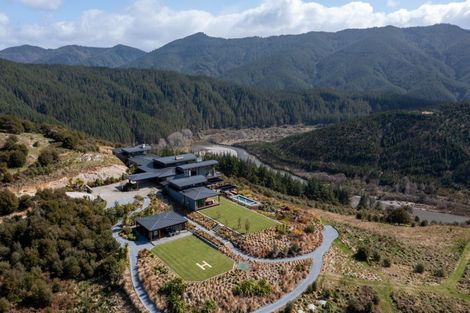 Photo of property in Falcon Brae Villa, 3254 Motueka Valley Highway, Stanley Brook, Wakefield, 7096