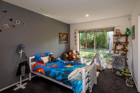 Photo of property in 16 Hemingway Place, Spencerville, Christchurch, 8083